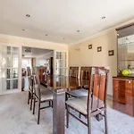 Spacious 3 Bedroom Home - Great For Families!