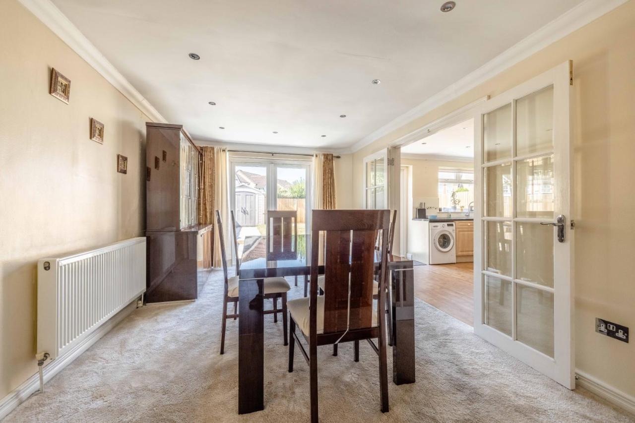 Spacious 3 Bedroom - Great For Families! *